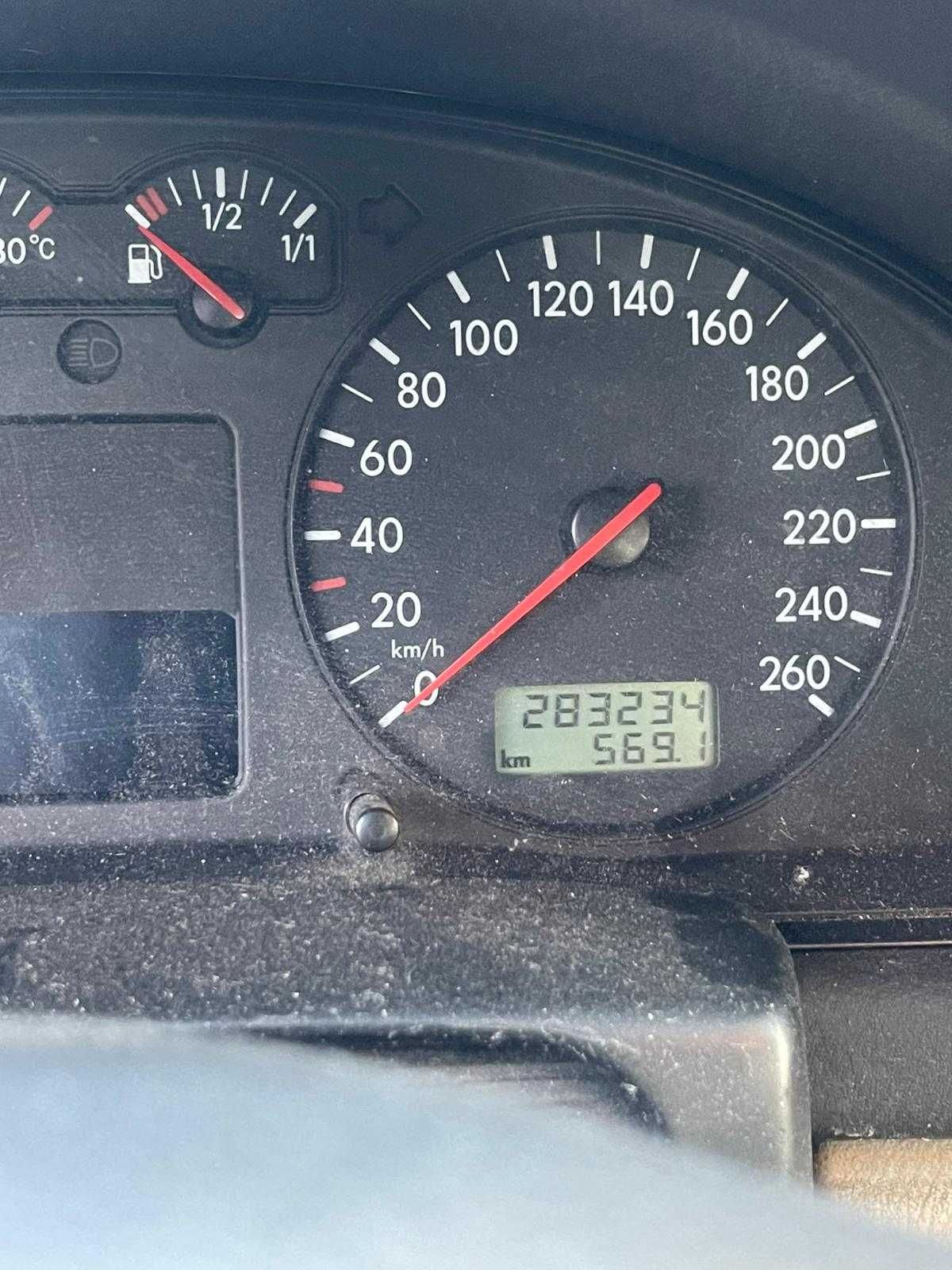 VW Passat 1.9 TDi