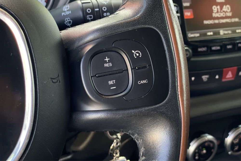 Продам Fiat 500 L