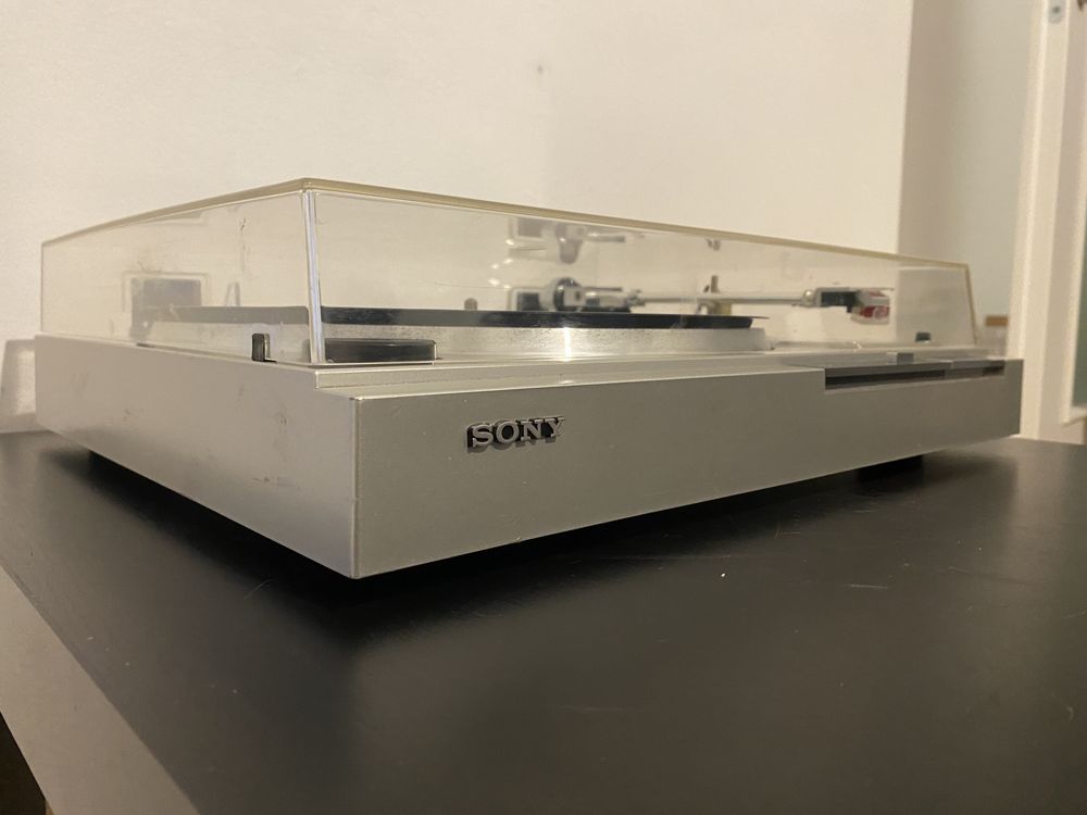 Вініловий програвач вініл Sony PS-LX 22