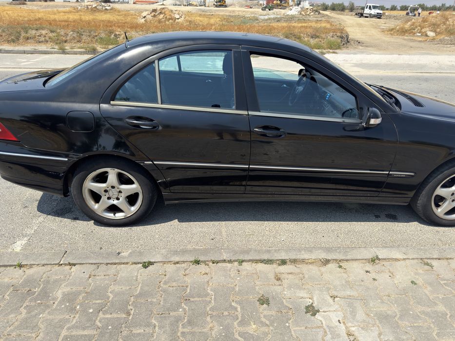 Mercedes C220 Avantgarde 143cv