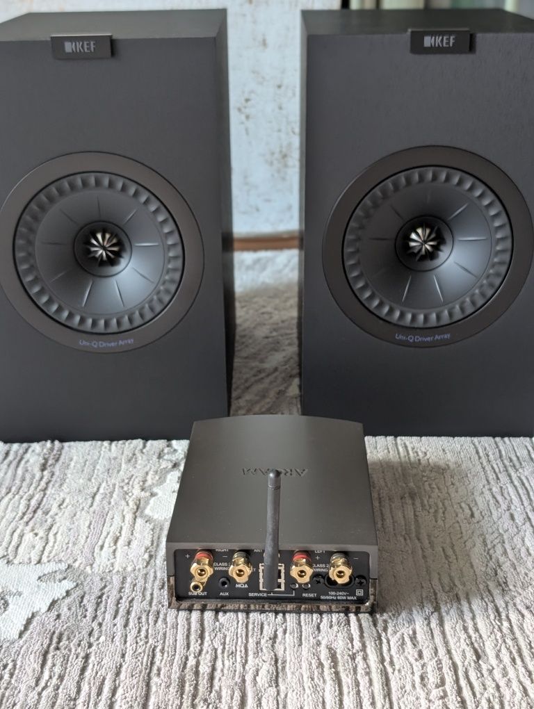 Streamer ze wzmacniaczem MQA Arcam Solo Uno KEF Q350