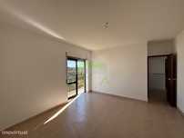 Apartamento T2 no último andar em Monte Real