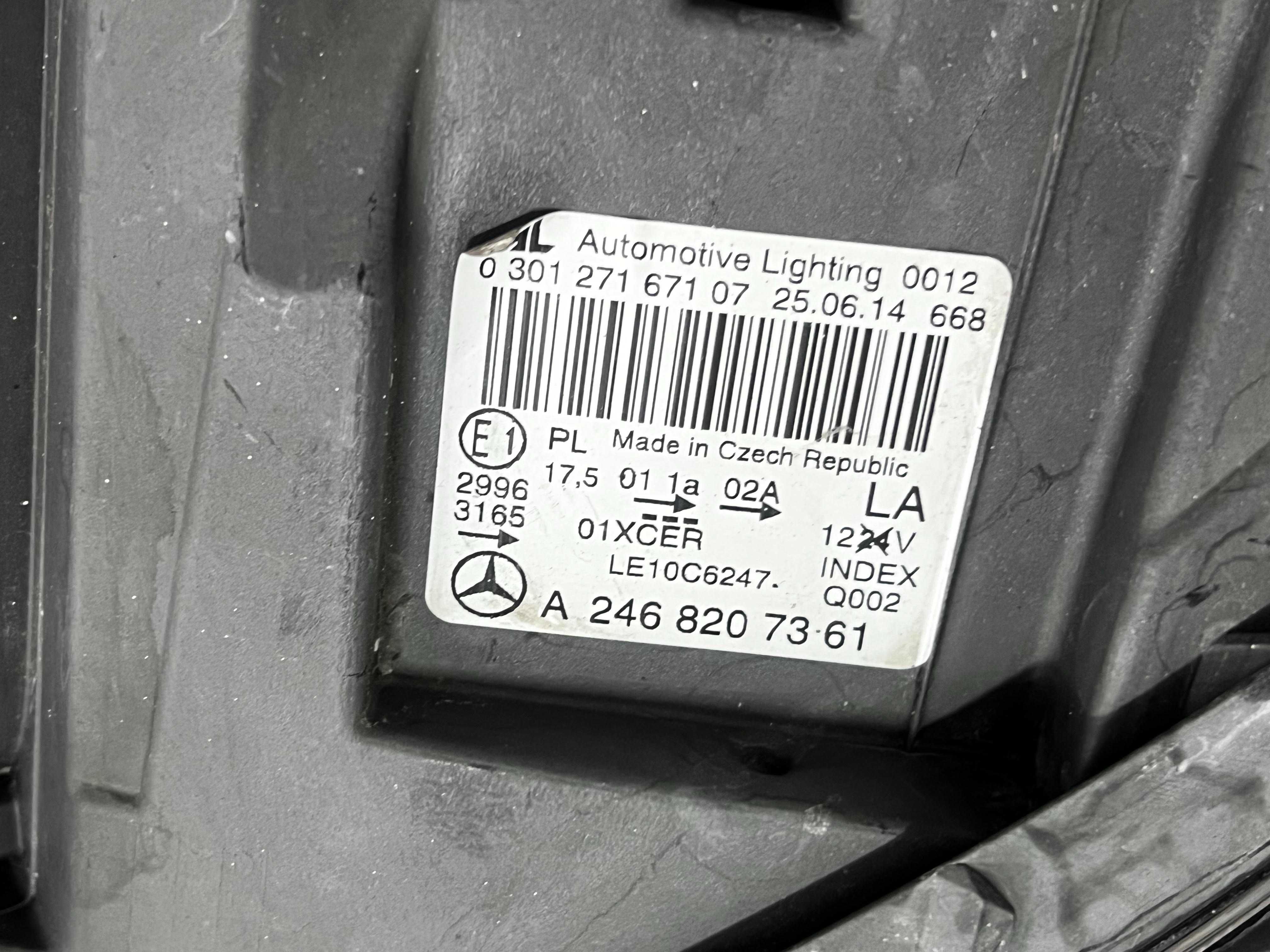 Mercedes B-Class W246 A2468207161 A2468207361 фари