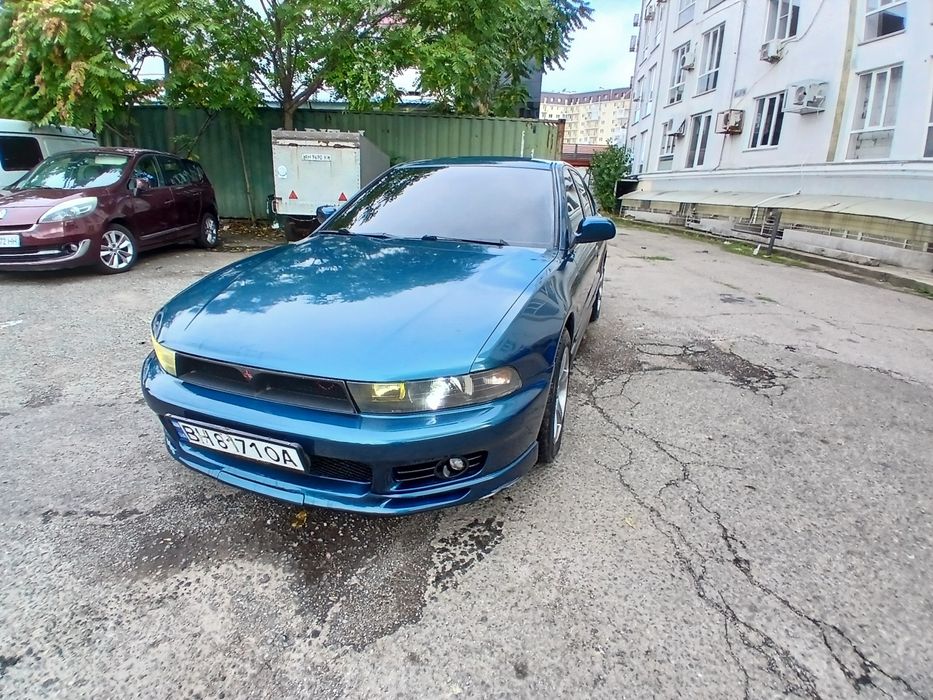 Mitsubishi gallant