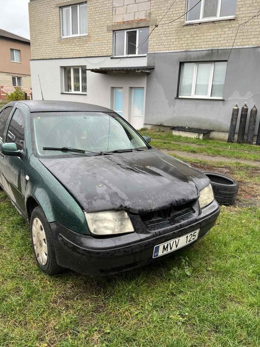 Продам фольцваген 1,8 бенз
