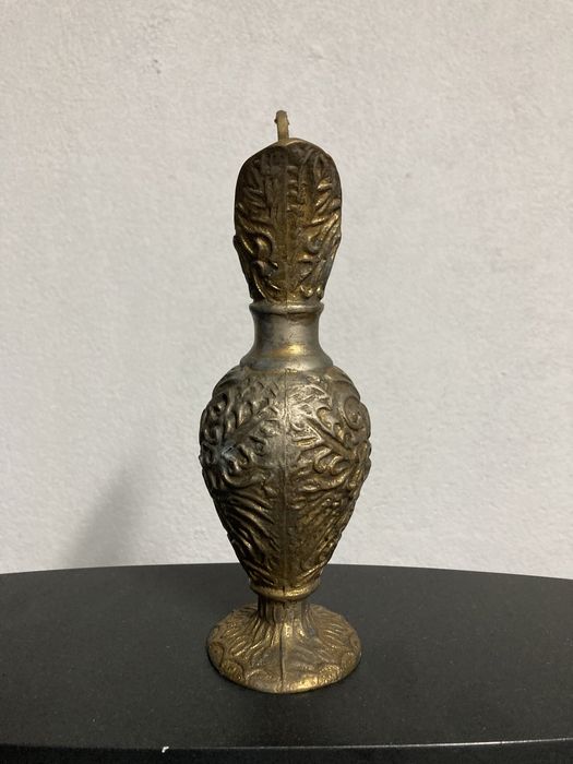 Jarra de bronze antiga