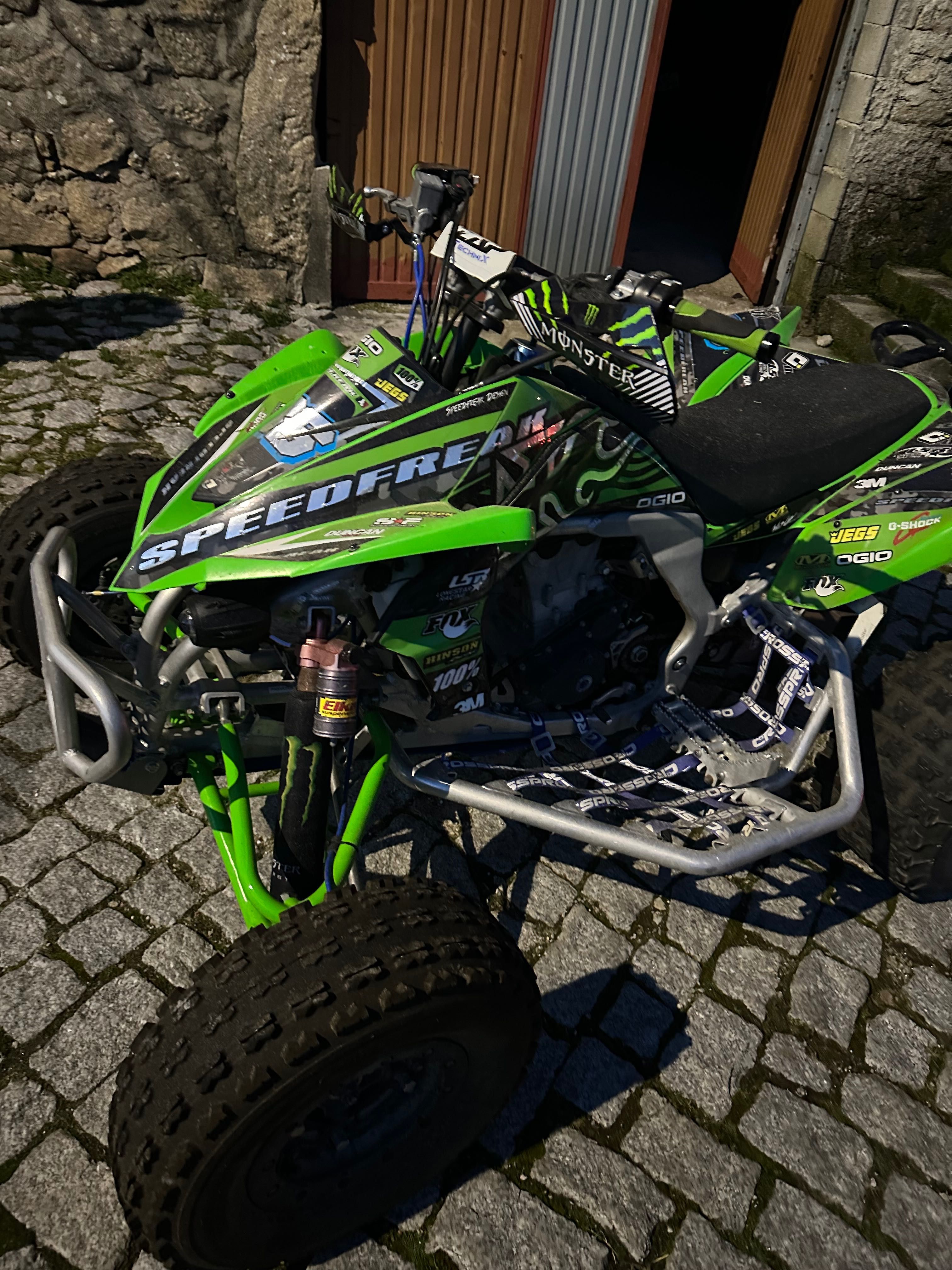 Kawasaki KFX 450r matriculada