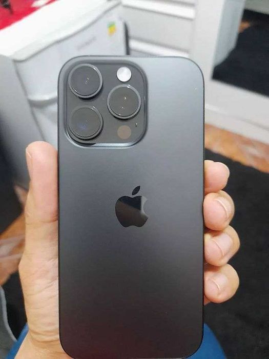 Продам Apple iPhone 16 Pro Max 256GB