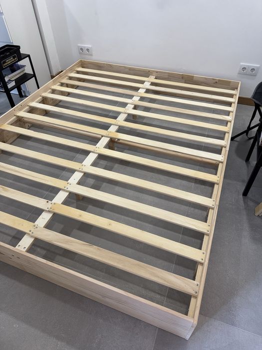Estrutura de cama madeira maciça 160x200