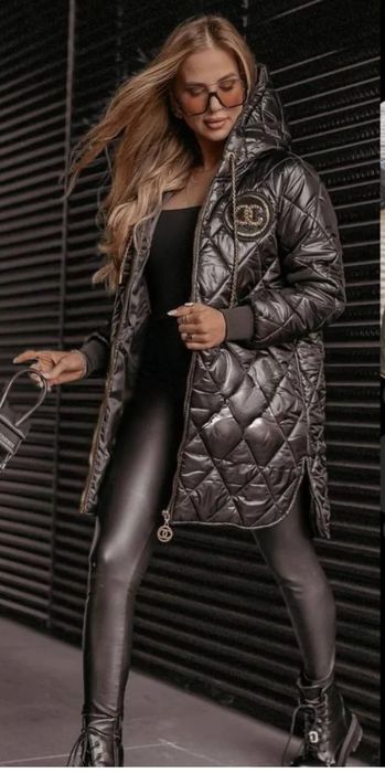 Жіночий верхній одяг