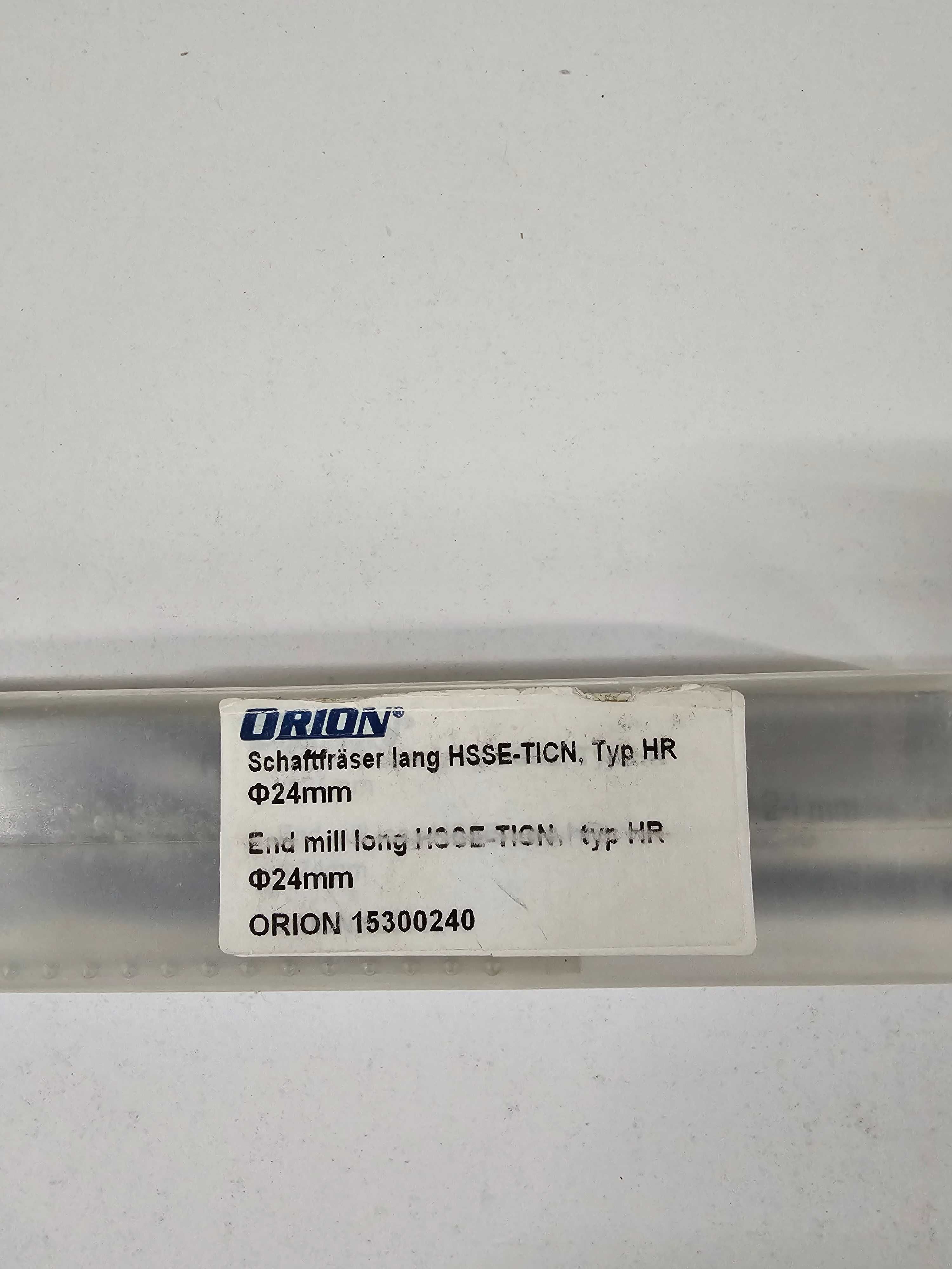 Frez HSSE8 zgrubny fi24 166mm długi.