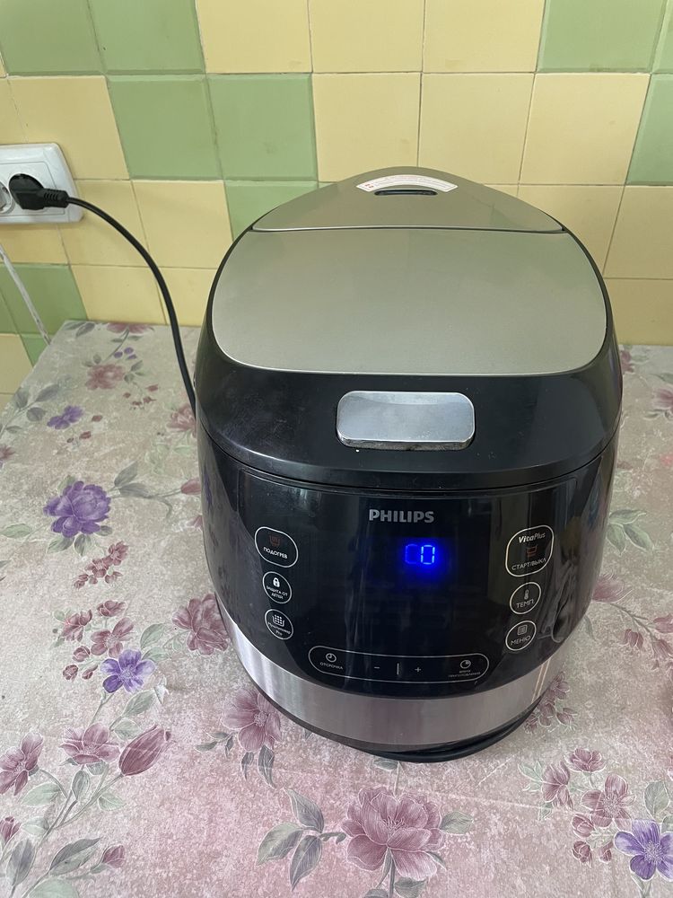 Срочно продам Мультиварка Philips Viva Collection HD4737/03