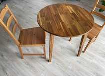 Conjunto 
Mesa NACKANÄS, acácia, 80 cm + 2 Cadeiras JOKKMOKK