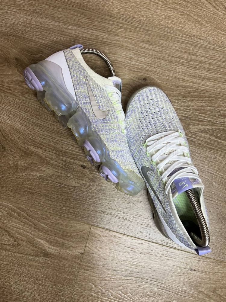 Продам БОМБЕЗНІ жіночі кросівки Nike Air Vapormax Flyknit 3 “Purple A”