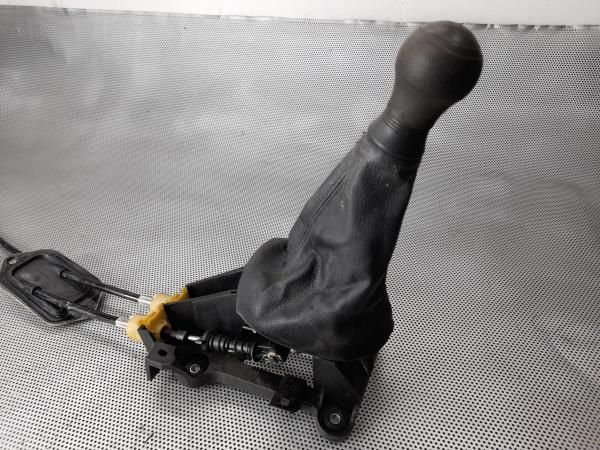 Seletor caixa velocidades TOYOTA Yaris (_P9_)