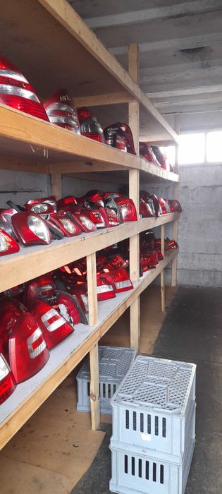 Części Maska Zderzak Błotnik Lampa Silnik Skrzynia Biegów Hurt