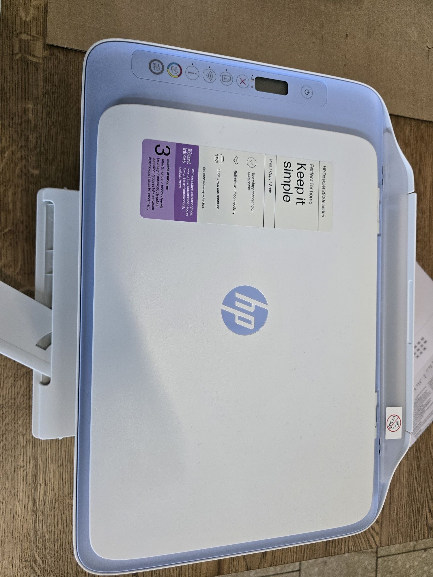 HP DeskJet 2822e – jak nowa, z gwarancją, tuszami i opakowaniem