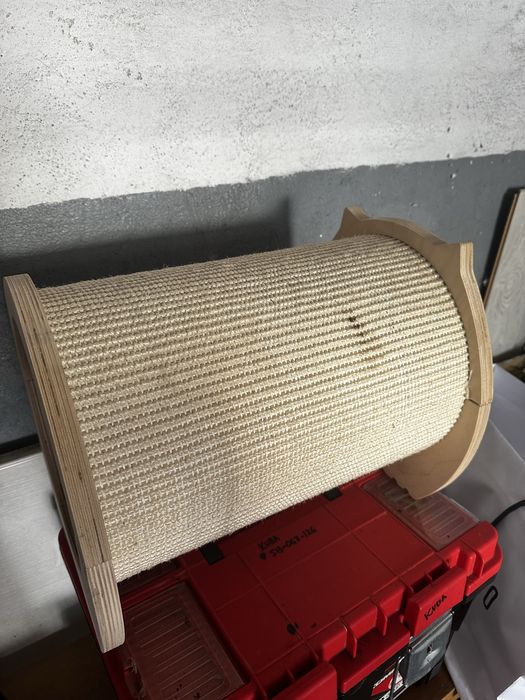 Drapak dla kota, kocyk gratis