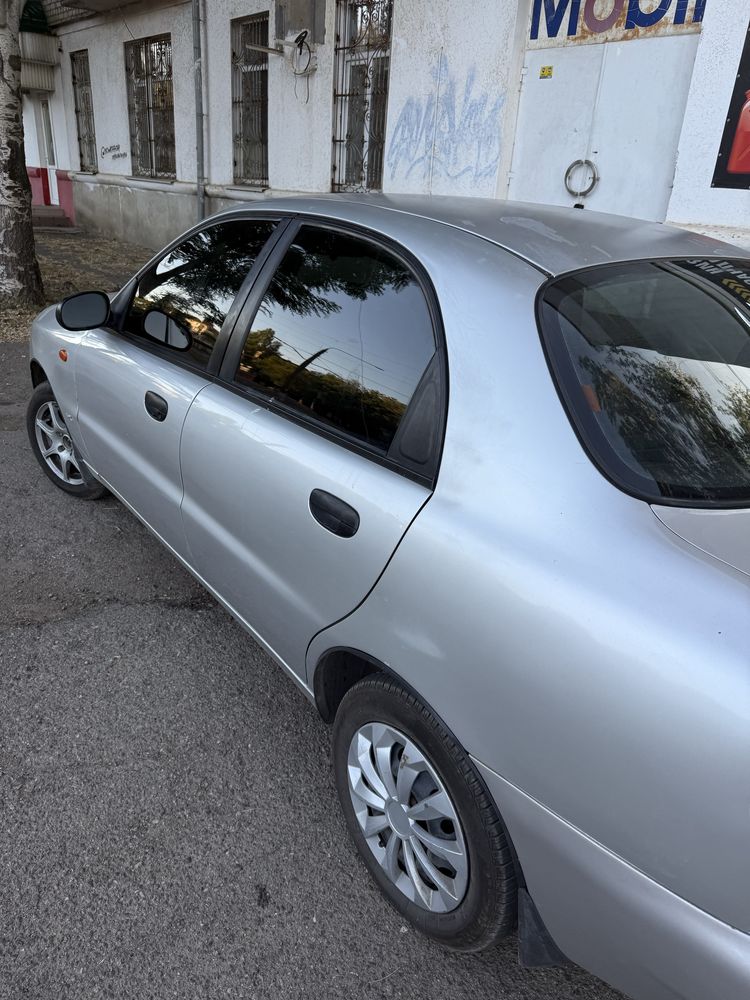 Daewoo Lanos 1,6 MT A/C