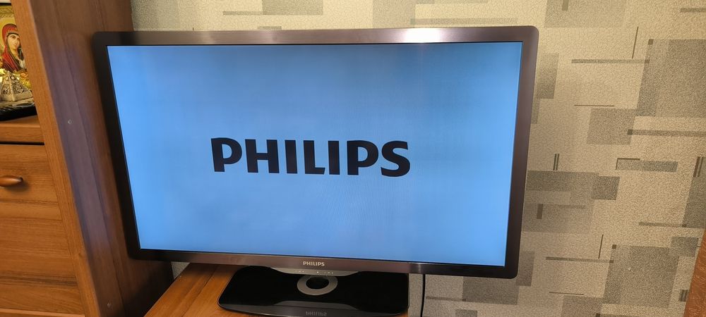 Телевізор Philips 40PFL6606H/12 LED