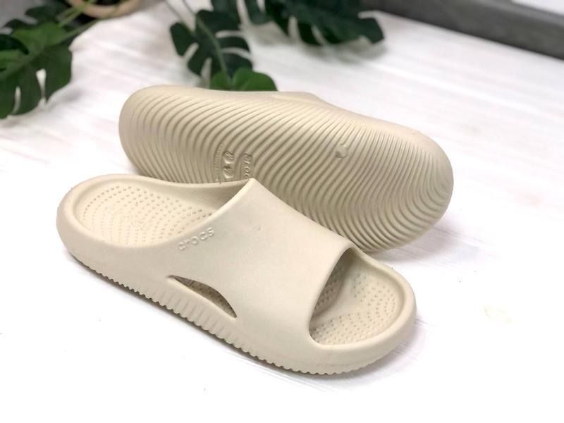 Crocs Mellow Slide тапки крокс мужские/женские