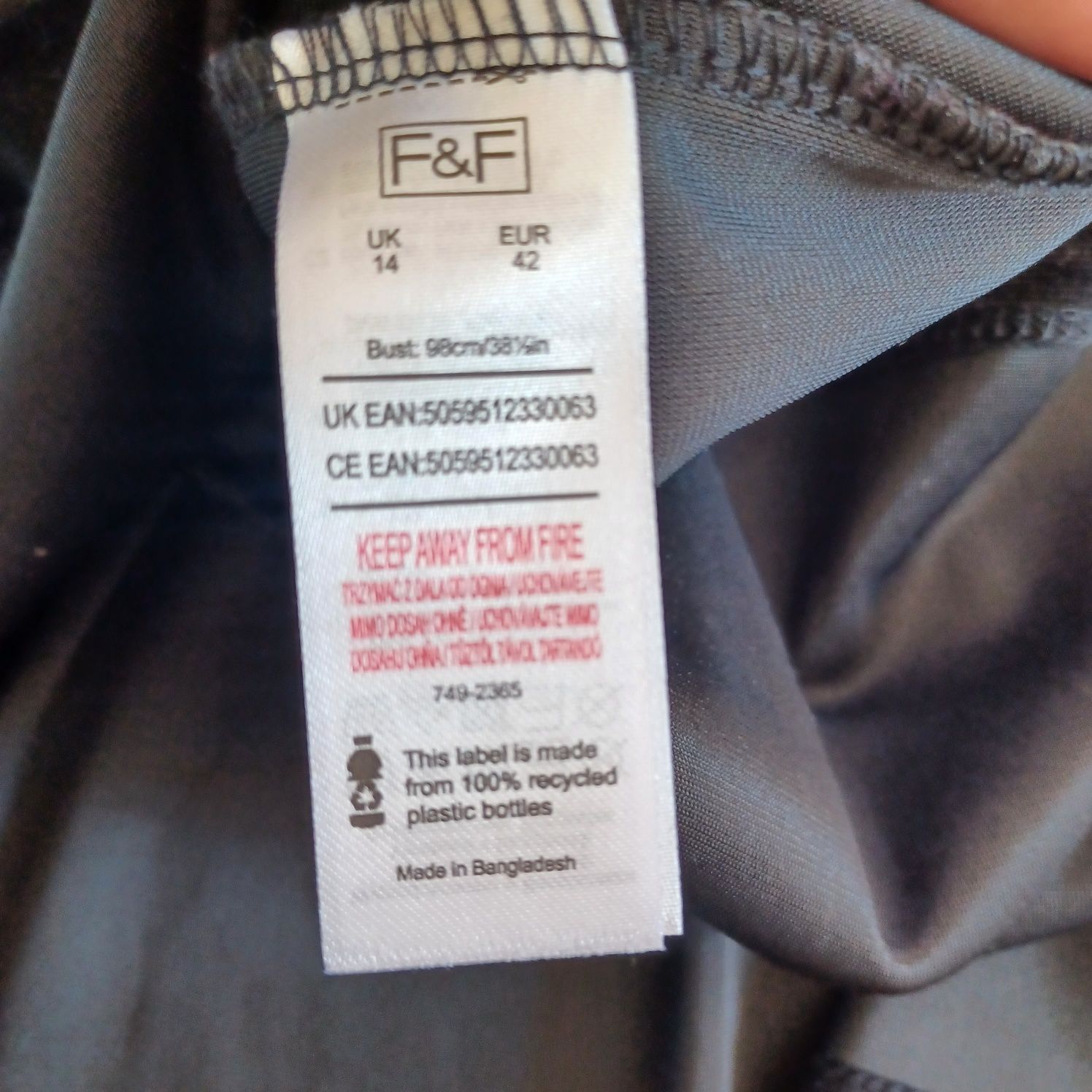 Sukienka F&F welurowa ze streczem nowa L/42