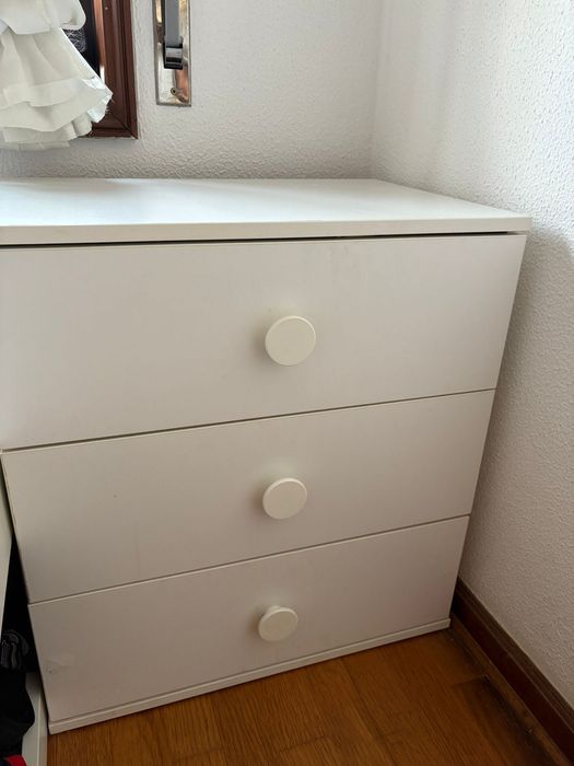 Cômoda branca 3 gavetas