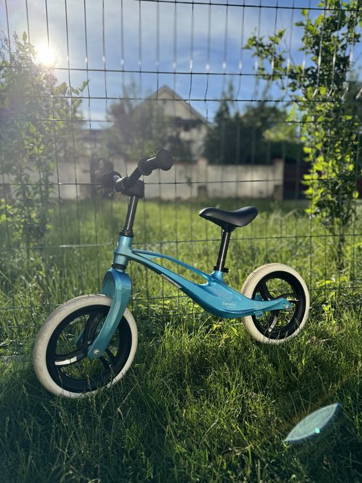 Дитячий біговел Lionelo Bart Sky Blue