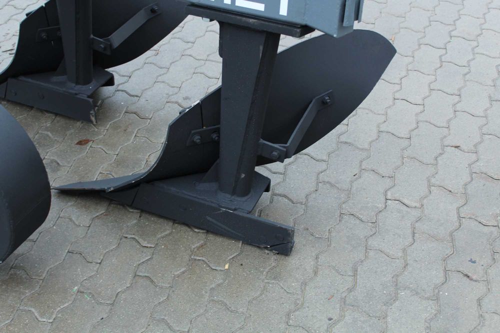 ПОСИЛЕНИЙ І МІЦНИЙ - Плуг навісний ПН vinmet рама 80/100 Велике Колесо