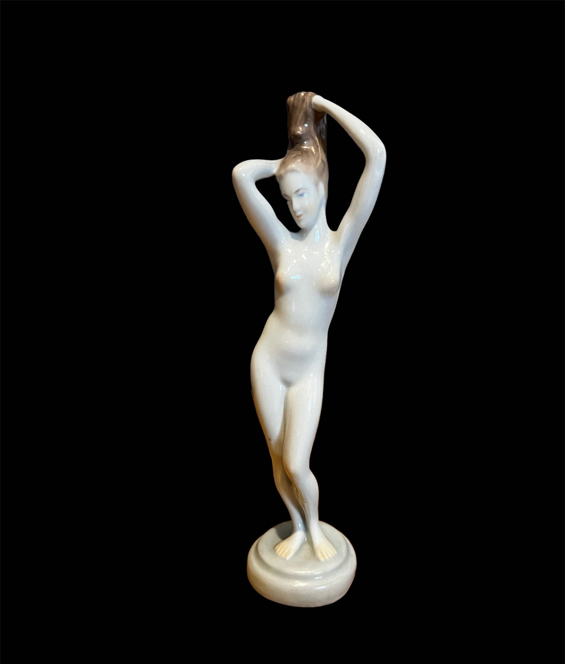 kolekcjonerska figura kobiety vintage prl art Deco