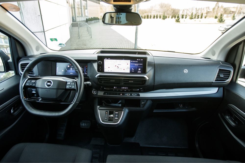 Wynajem Busów 9- osobowych Wypożyczalnia Radom