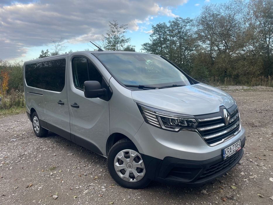 Renault Trafic Nowy model Navigacja Full led 9-cio osobowy