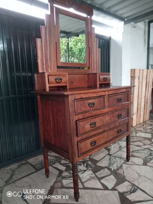 Aparador com espelho, antigo