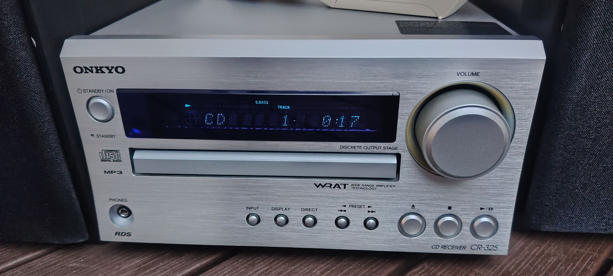 Wieża onkyo CR 325 z pilotem
