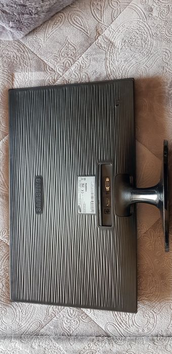 Monitor Samsung S24D300