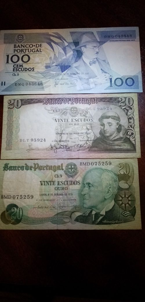 3 notas de 20, 20 e 100 escudos