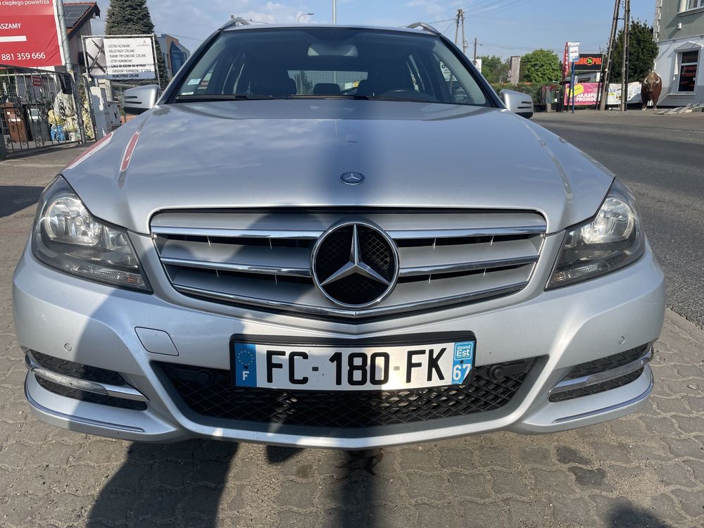 Mercedes C klasa W204 LIFT deska konsola poduszki pasy oryginał Ładna