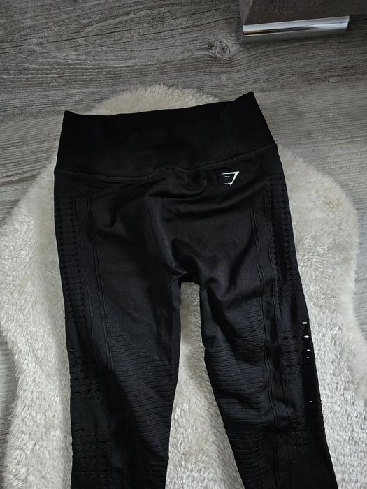 Legginsy gymshark Rozmiar S Czarne Spodnie gymshark Wysoki stan