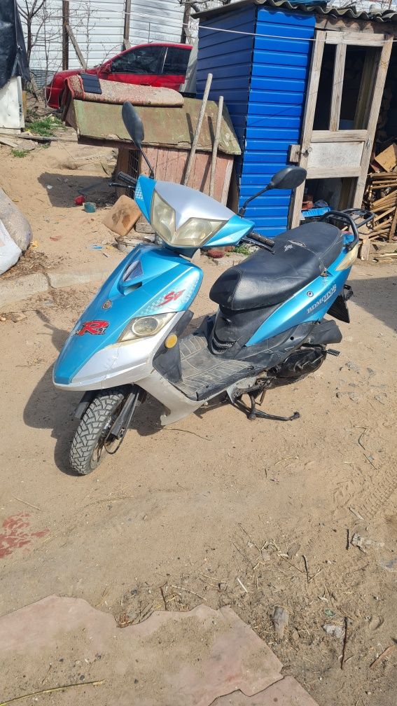Скутер BDmotor BD50QT-4C.