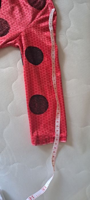 Продам костюм Леді Баг на вік 2-3 роки  Довжина від плеча 83 см