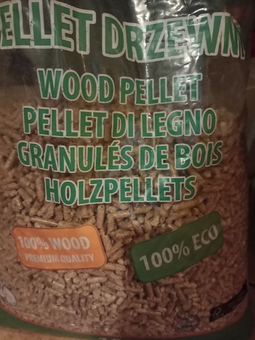 Pellet, pokarm dla świnki.