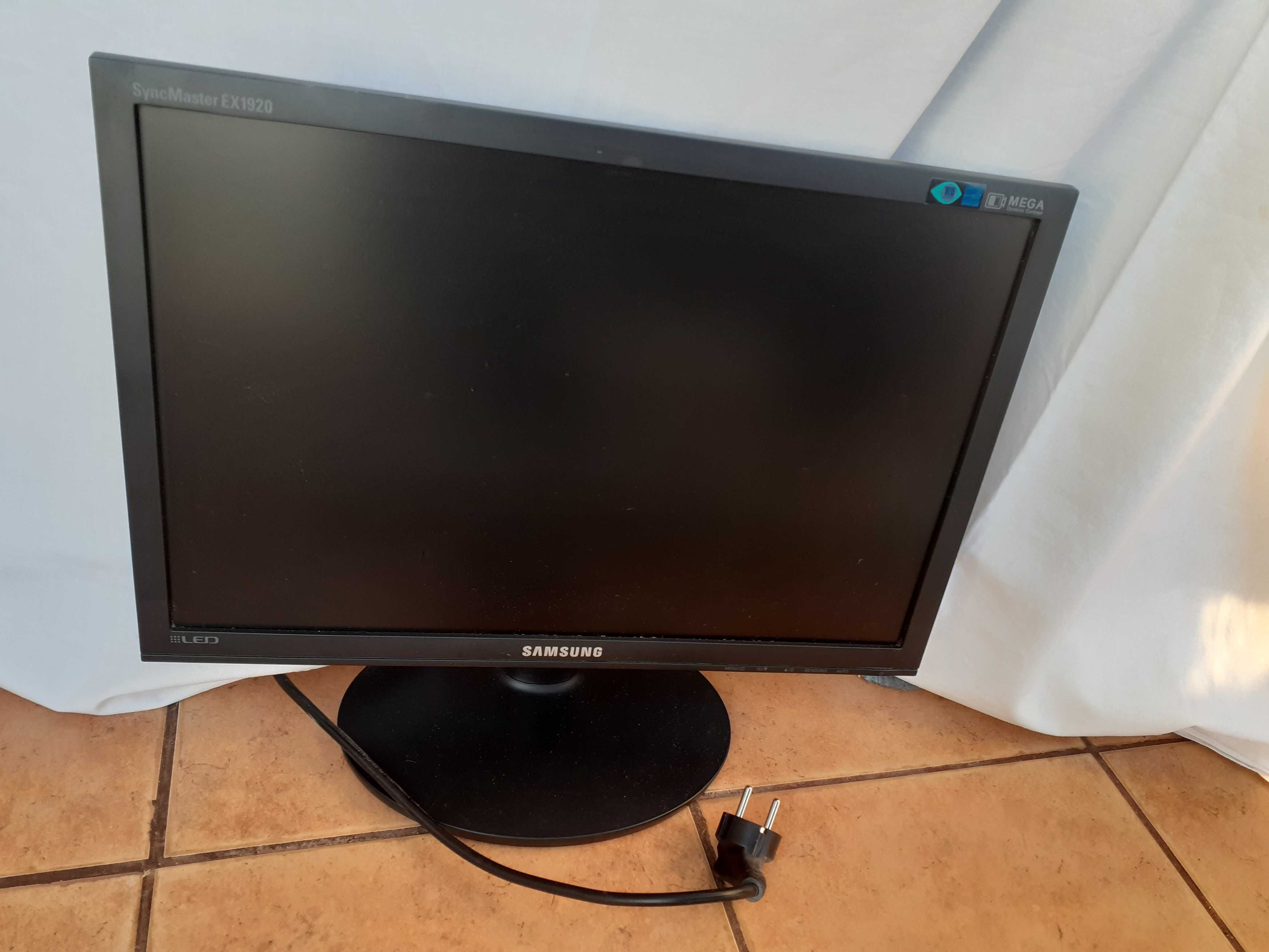 Monitor Samsung 19 cali Syncmaster 1920W LED czarny