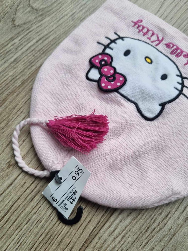 H&M Hello Kitty czapka 110/128