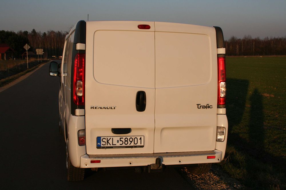RENAULT TRAFIC/ Vivaro L1H1/ 2.0 DCI/ KLIMA / Oferta prywatna/ ZAMIANA