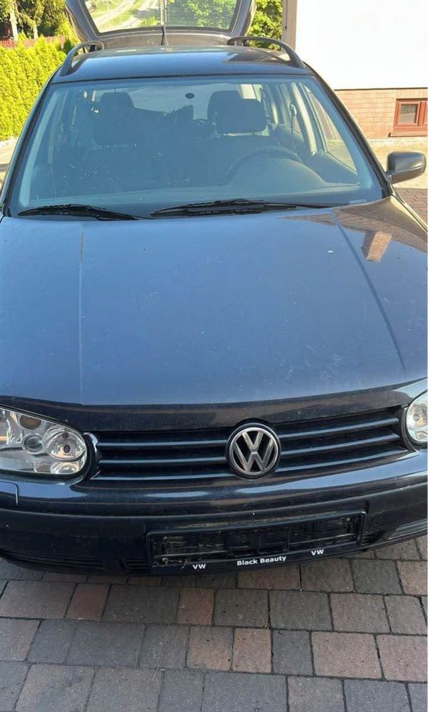 Golf 4 1.6 w calosci lub na czesci