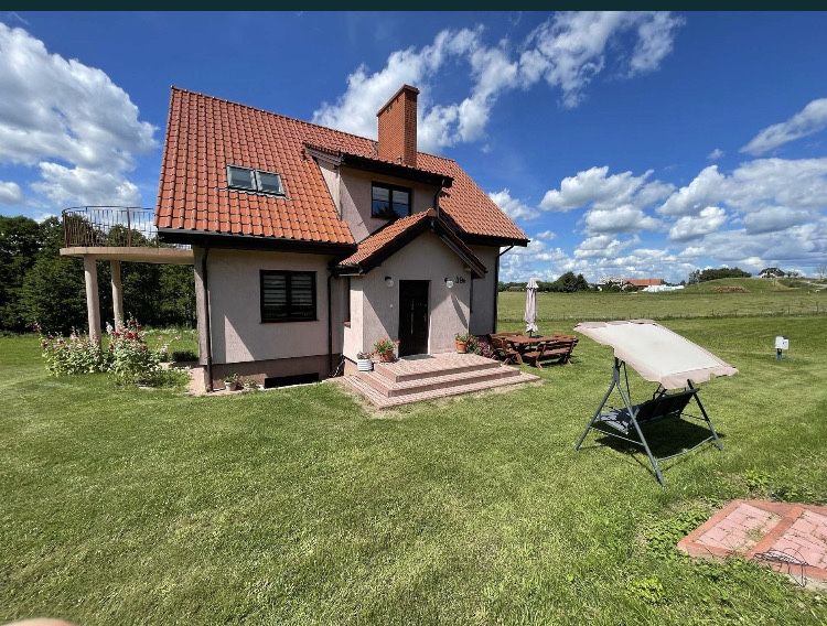 Domek na Mazurach z prywatna plażą nad jeziorem Narie Mazury