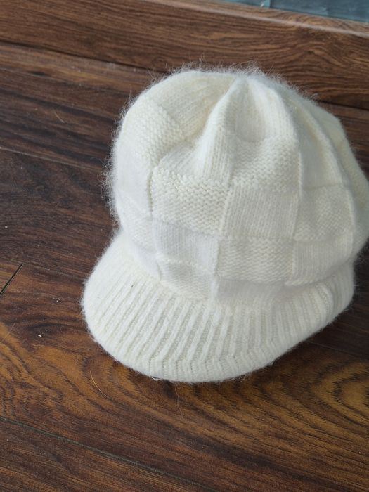 Kaszkiet,  beret , daszkiem, czapka z daszkiem