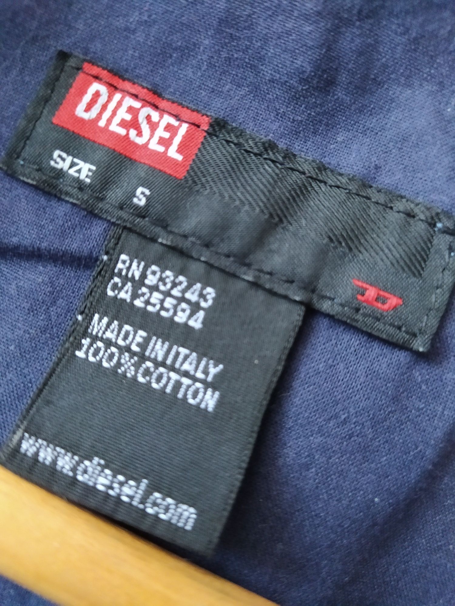Niebieska krótka damska kurtka dżinsowa na zamek, ściągacze Diesel r.S