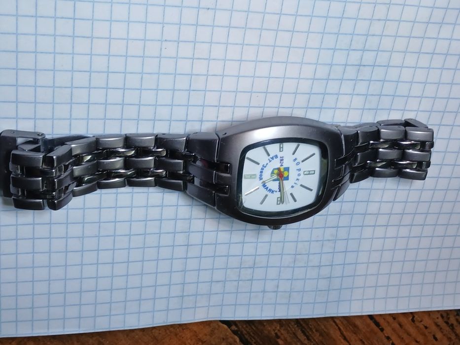 Часы подарочные omax