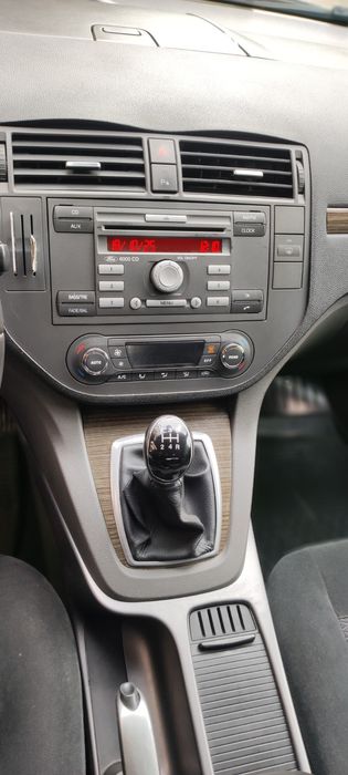 Продам FORD C-MAX 2010 года 1.8 дизель